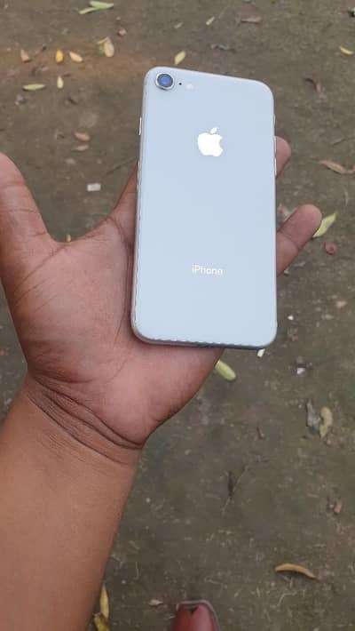 iPhone 8 64gb factory unlock never open WhatsApp 03096617122