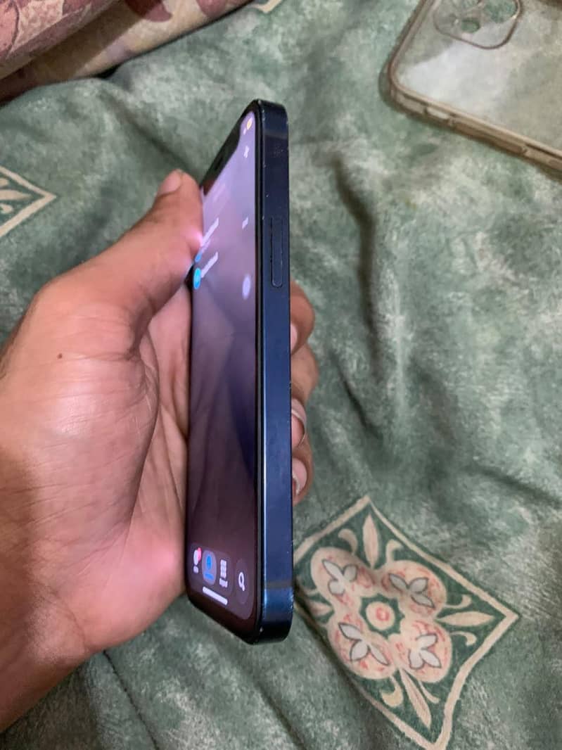 Apple iPhone 12 mini 2