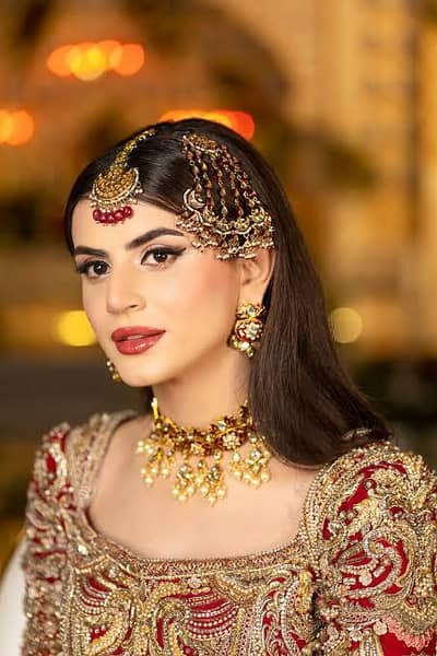 need saloon girl