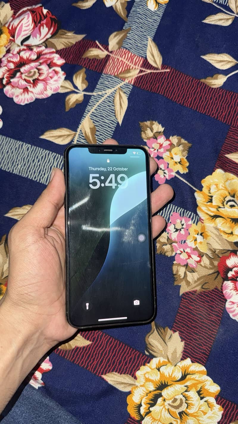 Apple iPhone 11 Pro Max 2