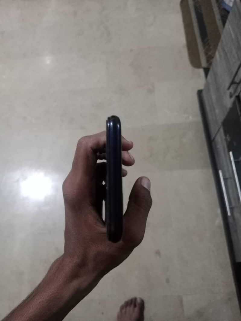 opposite a5s 4