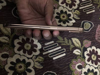 Apple iPhone XS