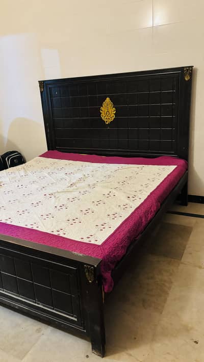 King size bed for sale with mattress