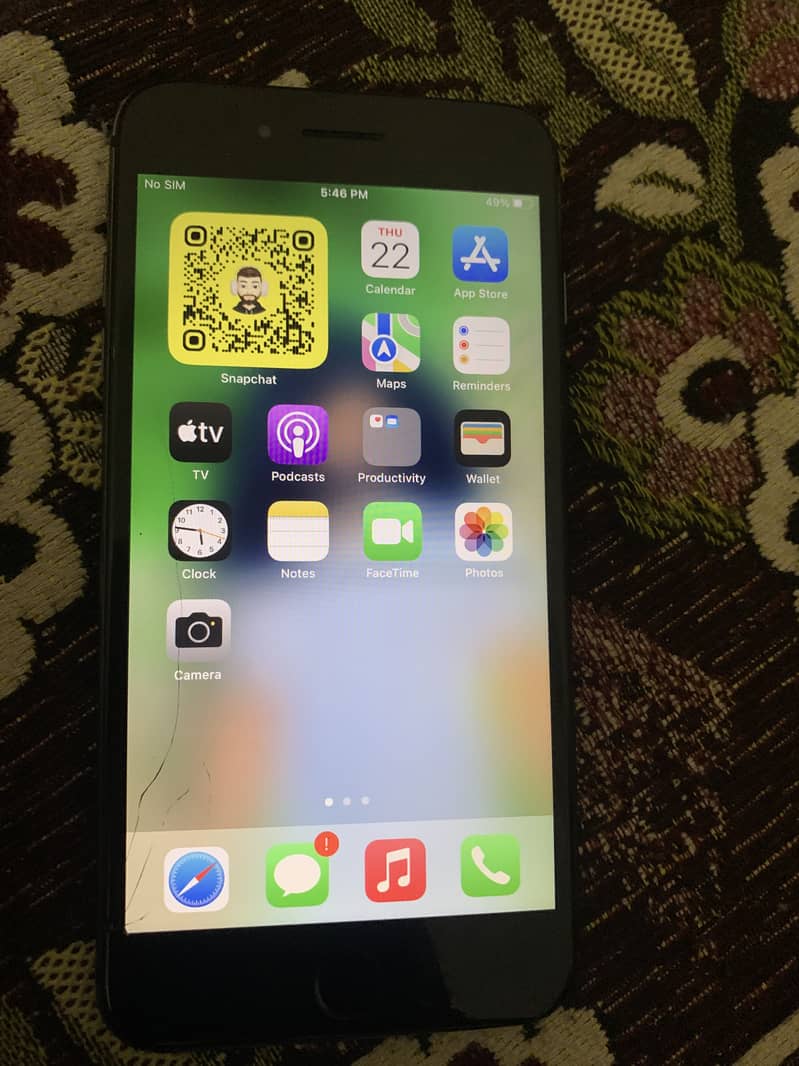 Apple iPhone 8 Plus 3