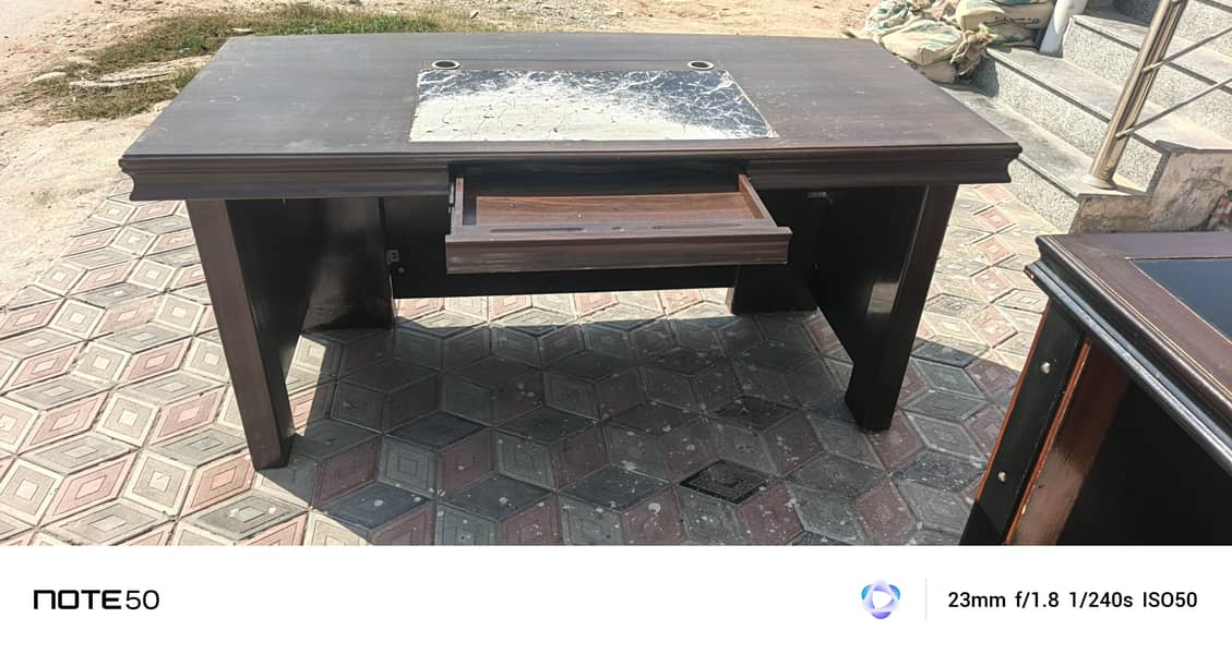 Office Table / Computer Table – Rs. 7,500 2