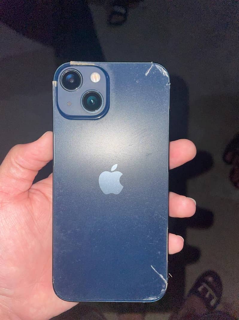 Apple iPhone 13 6