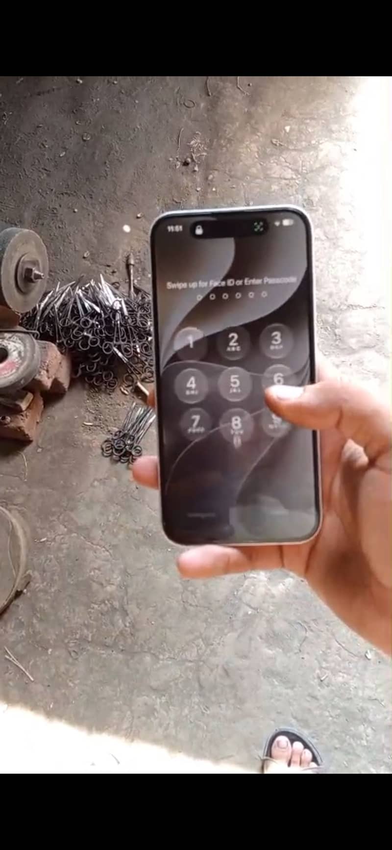 Apple iPhone 17 pro max 2