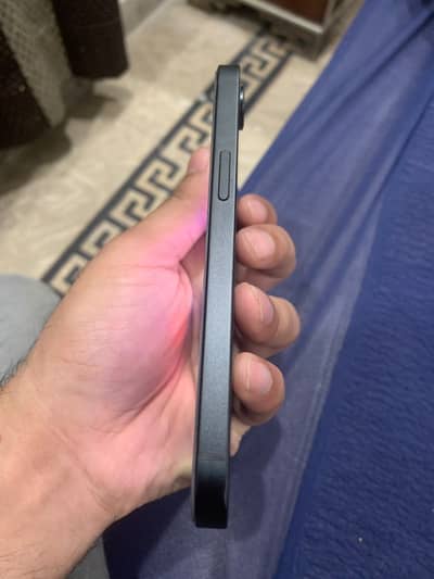 Apple iPhone 16e
