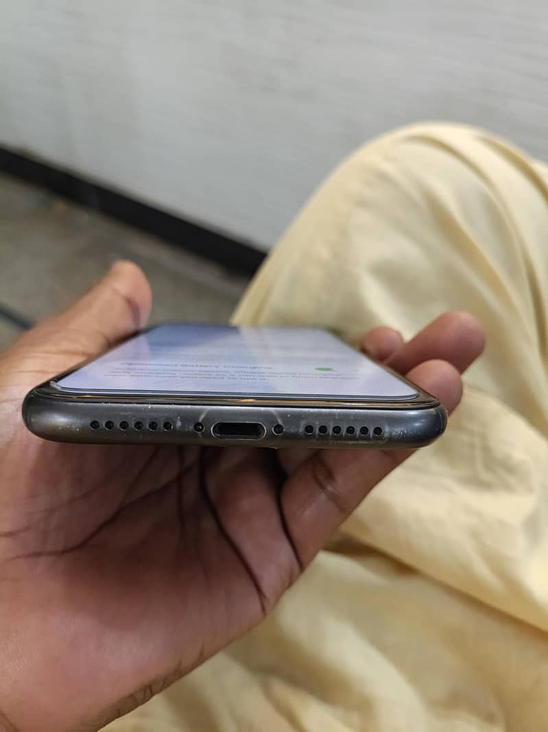 Apple iPhone 11 2