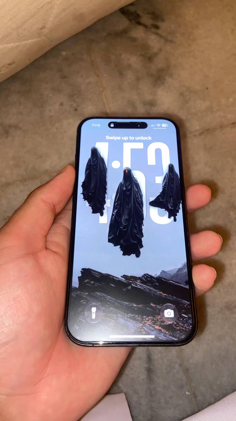 Apple iPhone 15 Pro 1