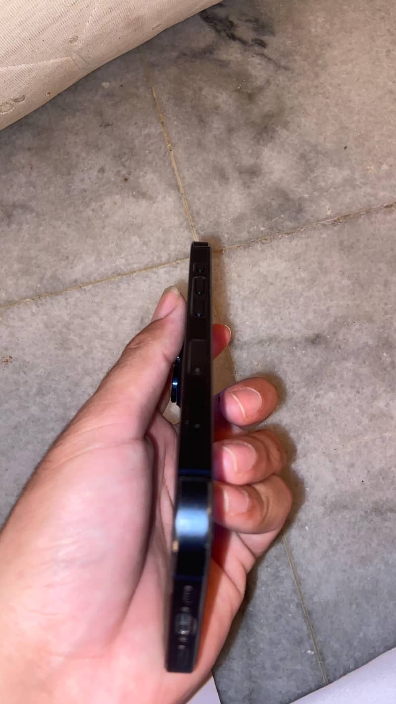 Apple iPhone 15 Pro 5