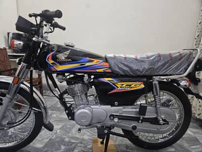 Honda cg 125 2027. . . 0301 7008225. . . 0301 7008225