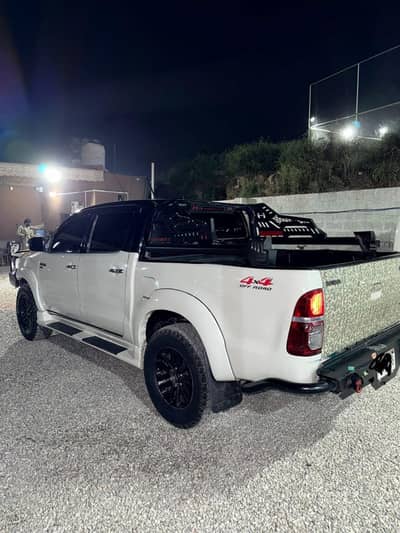 Toyota Hilux 2013