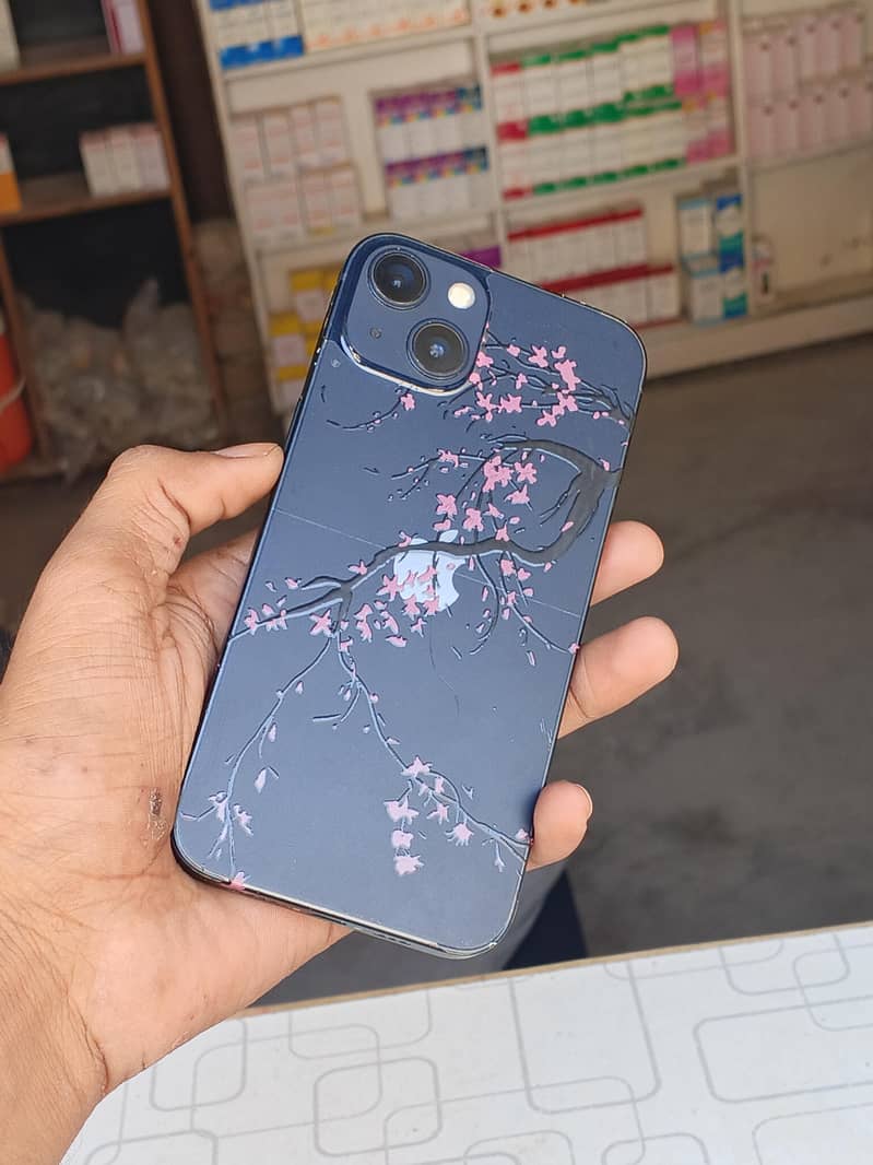 Apple iPhone 13 3