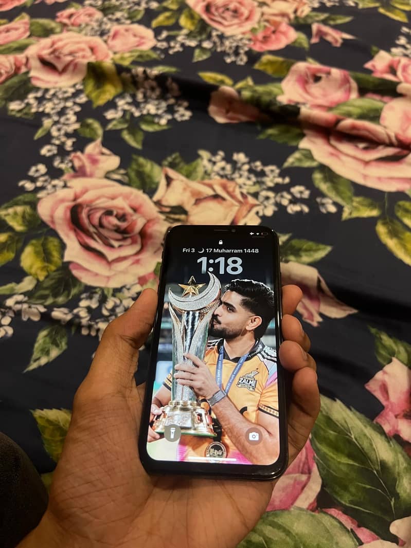 Apple iPhone X 3