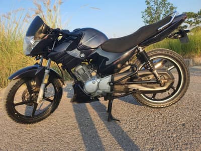 Yahama 125 self start brand new condition  03141566029 whstapp
