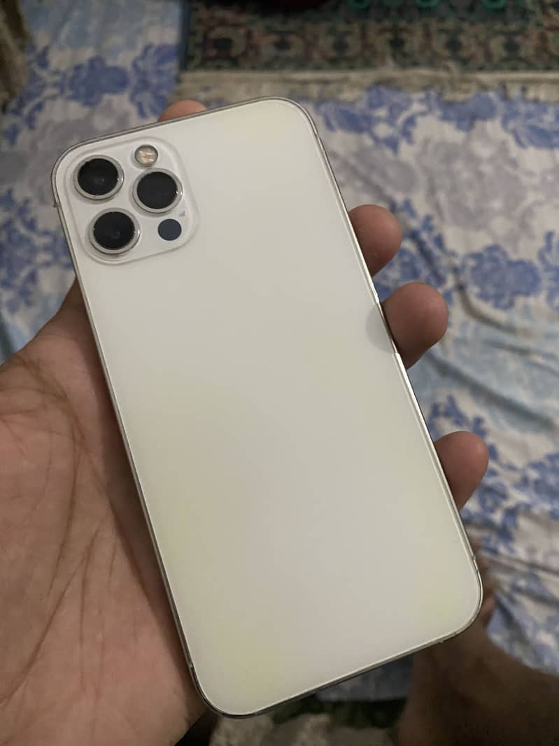 Apple iPhone 12 Pro 2