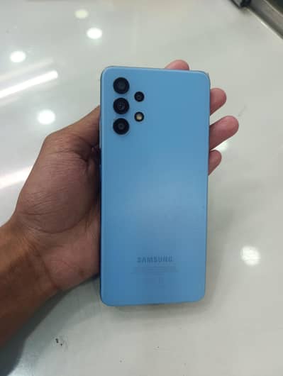 Samsung Mobile A32 6/128 10 10 condition no open on Repair