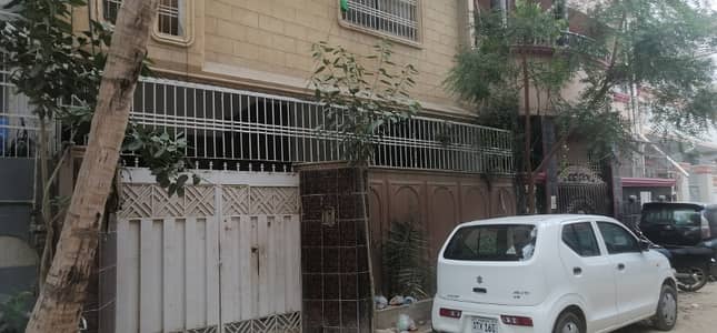 House ground plus 1 +half full marble flooring kda lease north karachi sector 8