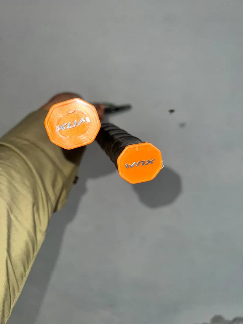 HIGH-QUALITY RACKET 0