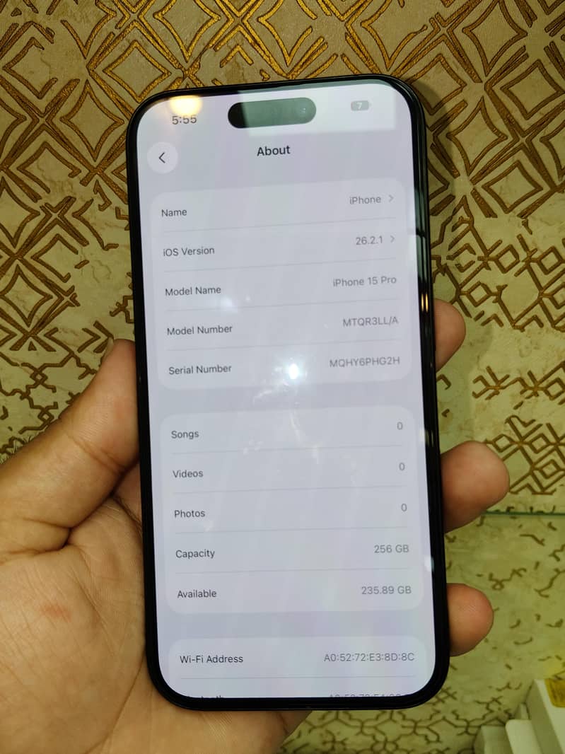 Apple iPhone 15 Pro 3
