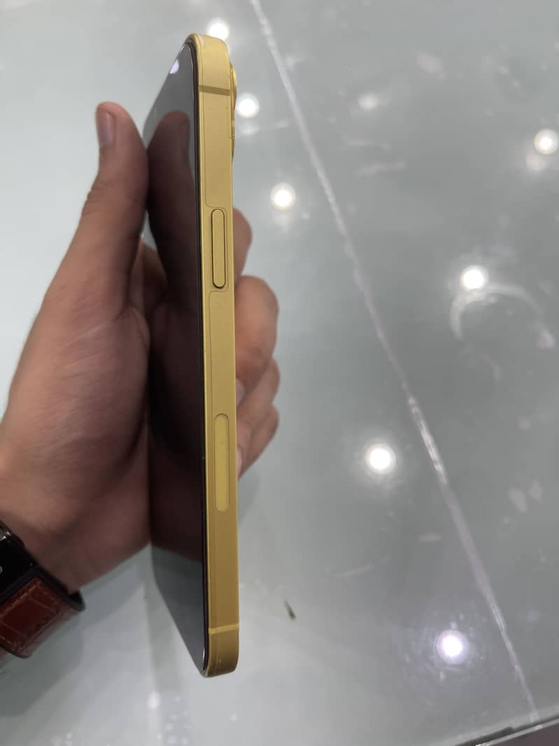 Apple iPhone 14 plus 1