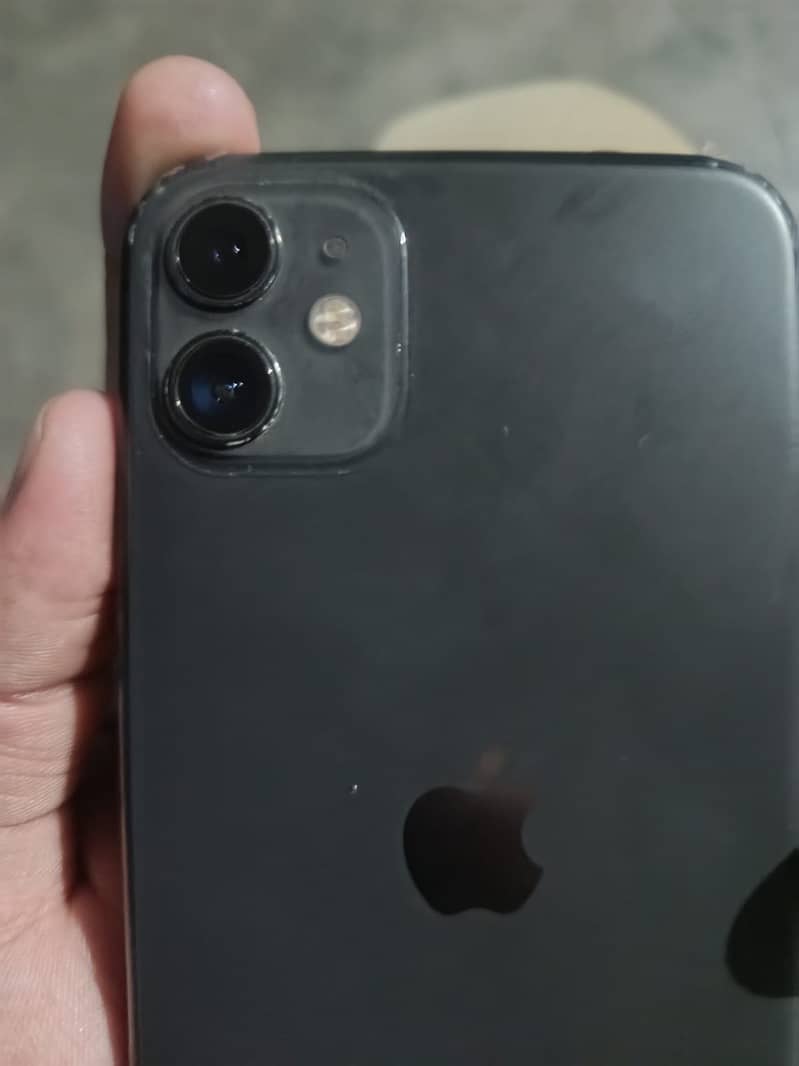 Apple iPhone 11 0