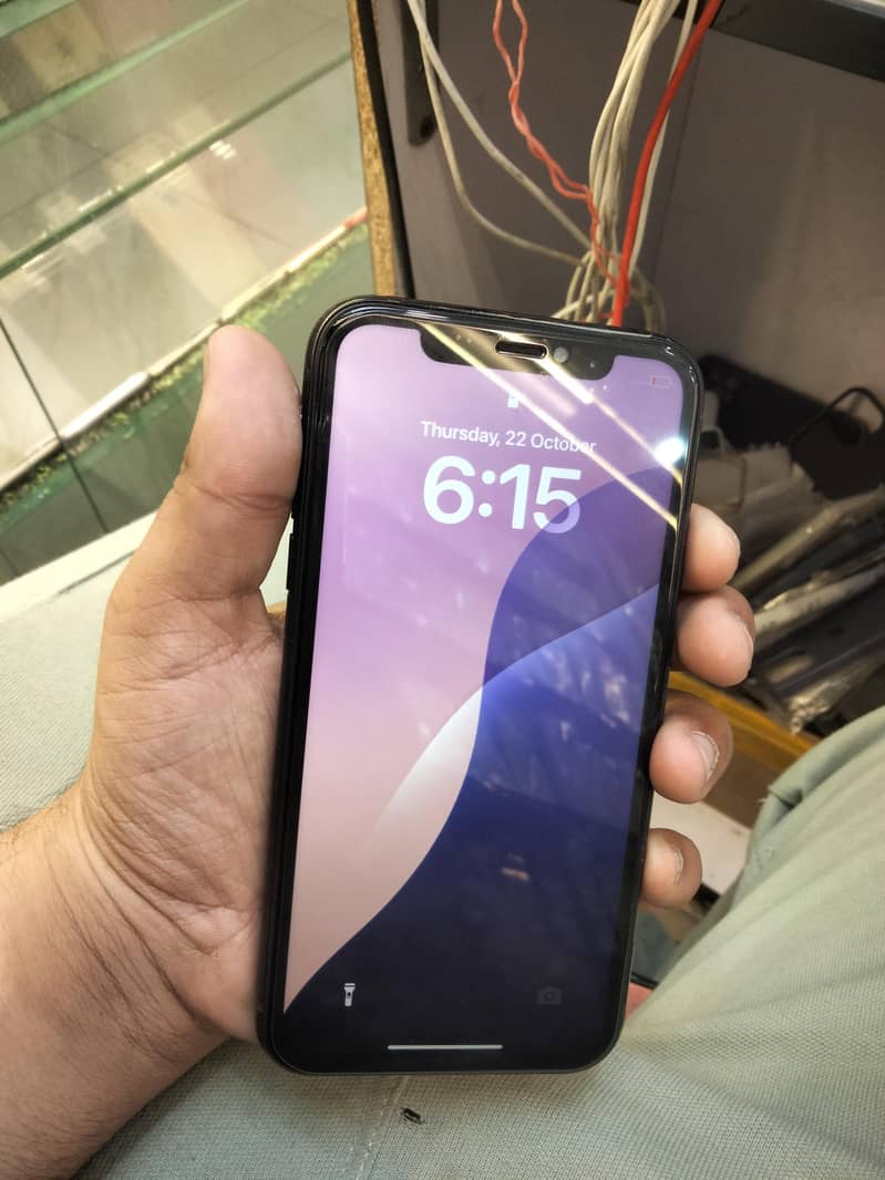 Apple iPhone XR 0