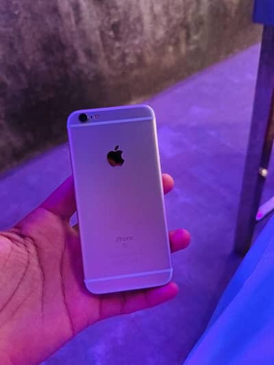 Apple iPhone 6S ( Urjent Sale ) .