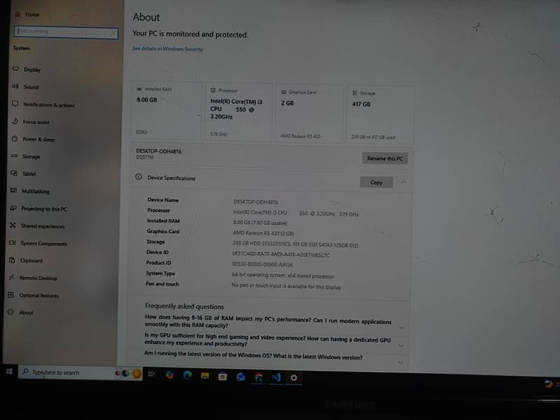 Core i3, 8GB RAM, AMD GPU 0