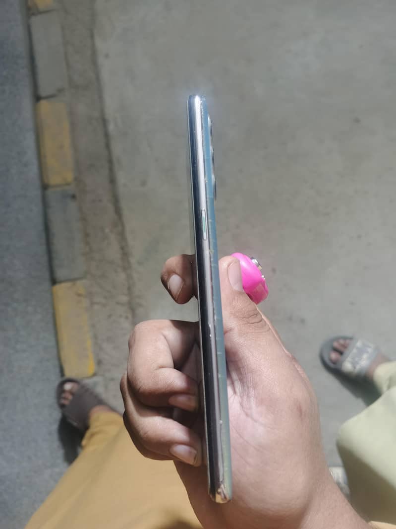 OPPO Reno 3