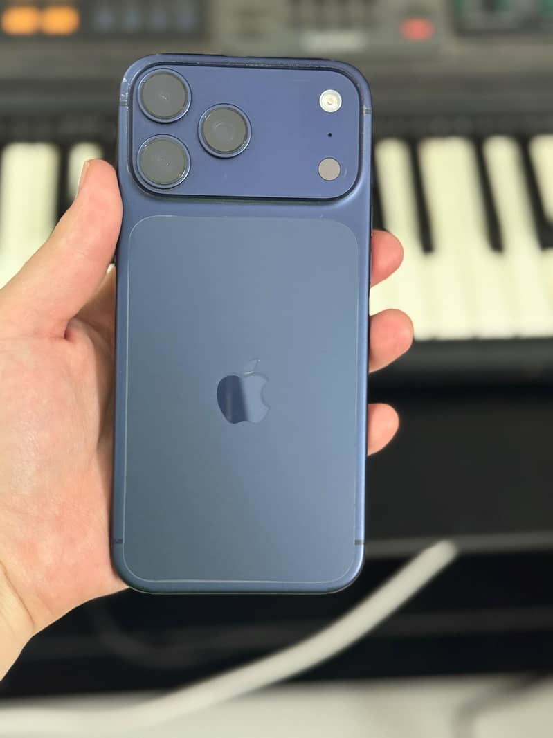 Apple iPhone 17 Pro Max nonpta 2