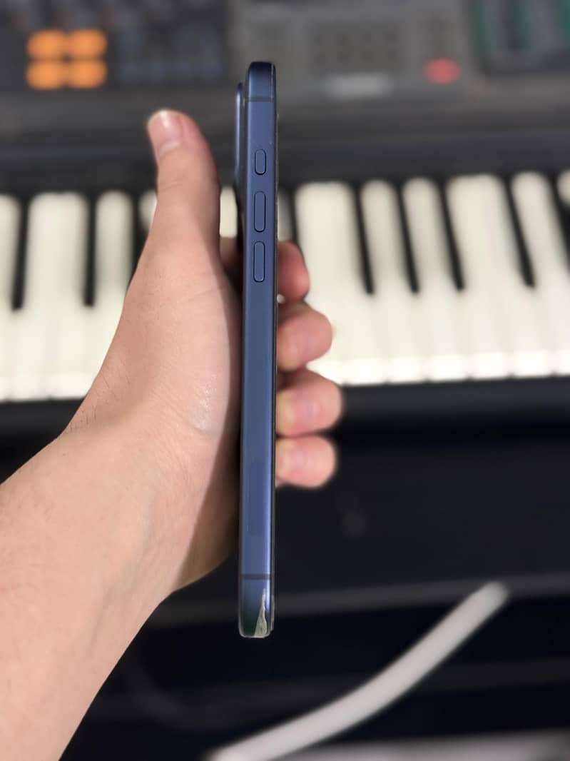 Apple iPhone 17 Pro Max nonpta 5