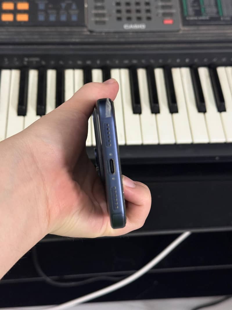Apple iPhone 17 Pro Max nonpta 8