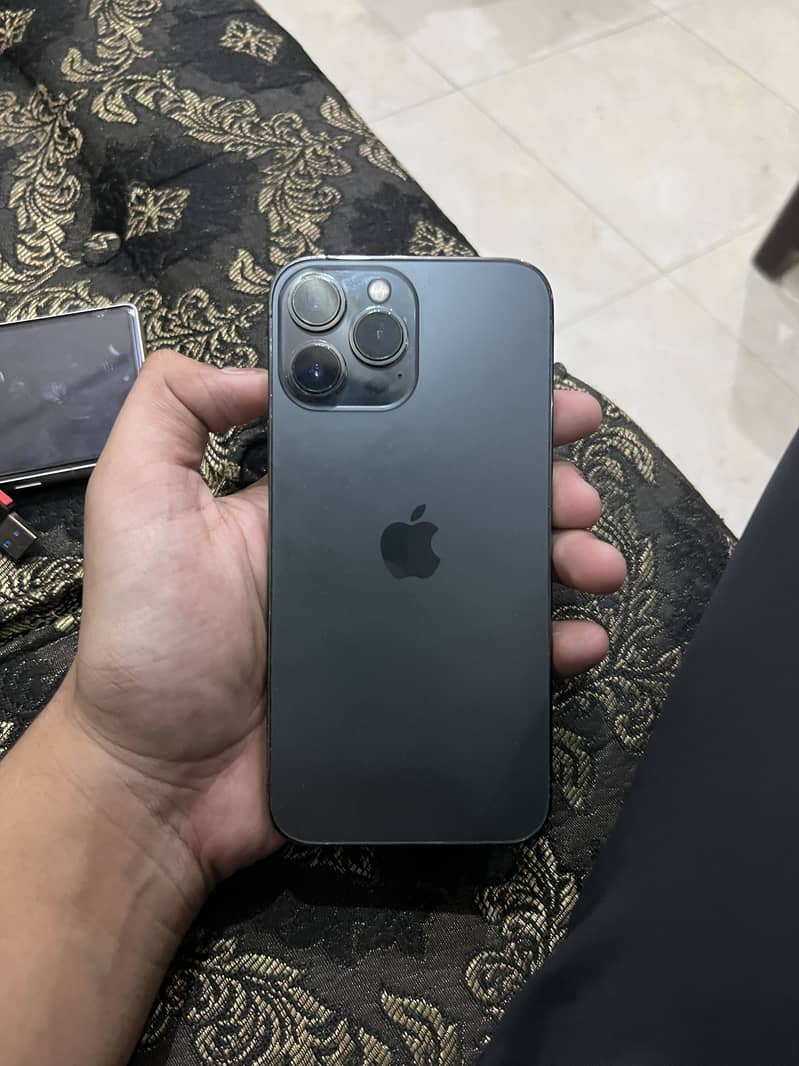 Apple iPhone 13 Pro Max 5