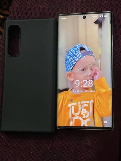 Fujitsu Docomo Arrows 5G Mobile Edge Phone