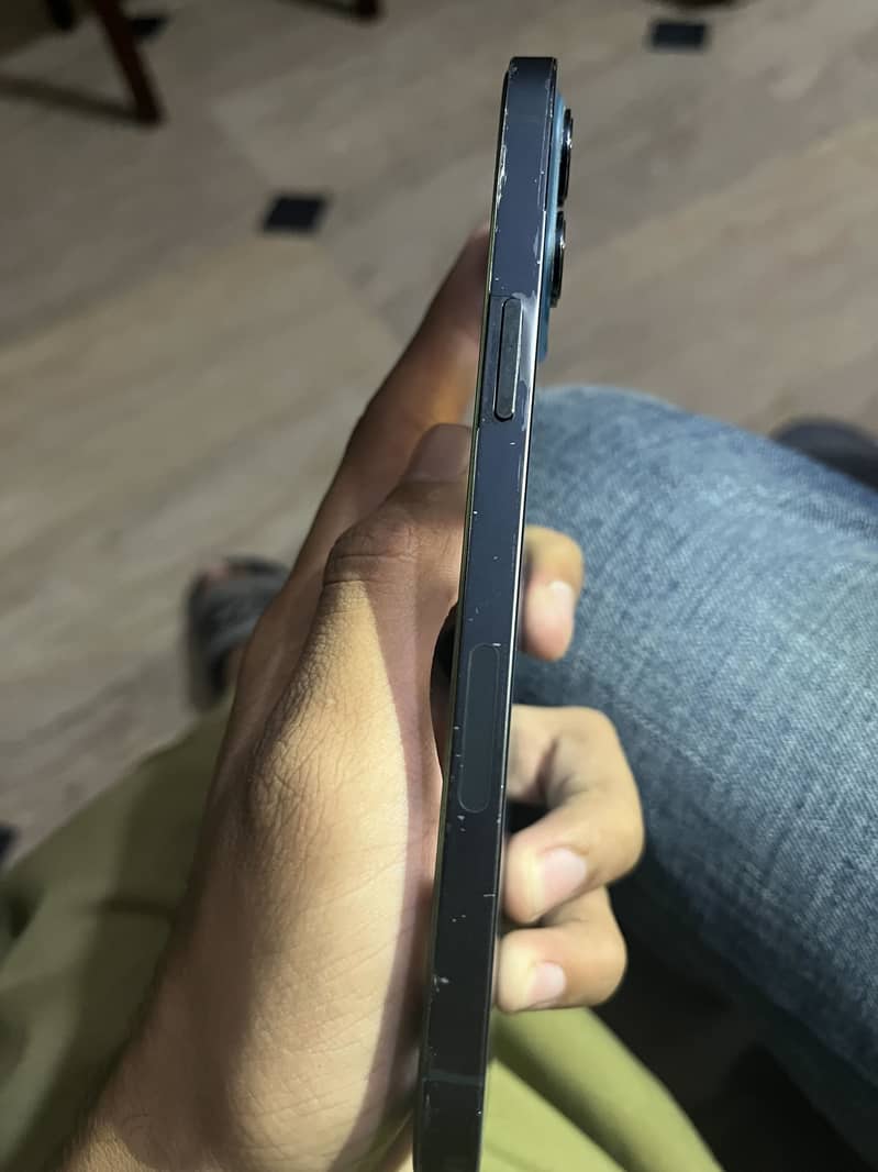 Apple iPhone 12 Pro Max 3