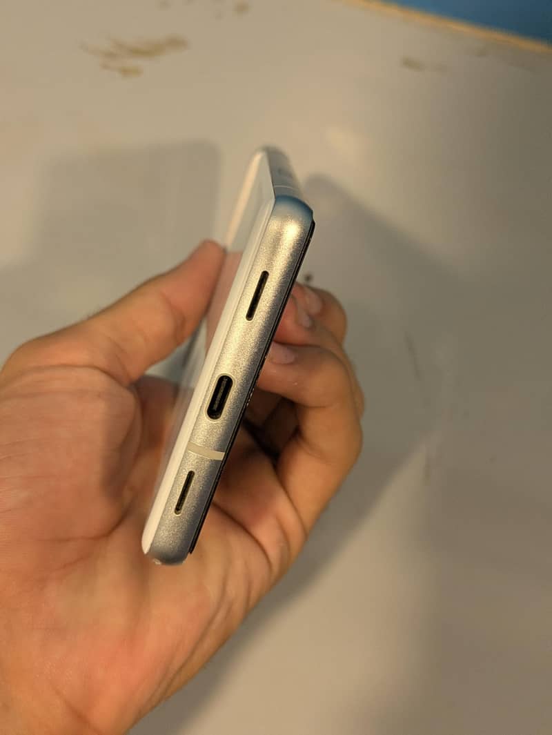 Google Pixel 7a 3