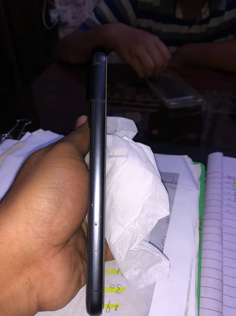 Google Pixel 8 3