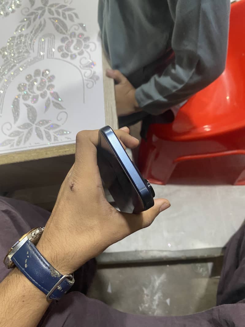 Apple iPhone 15 Pro Max 7
