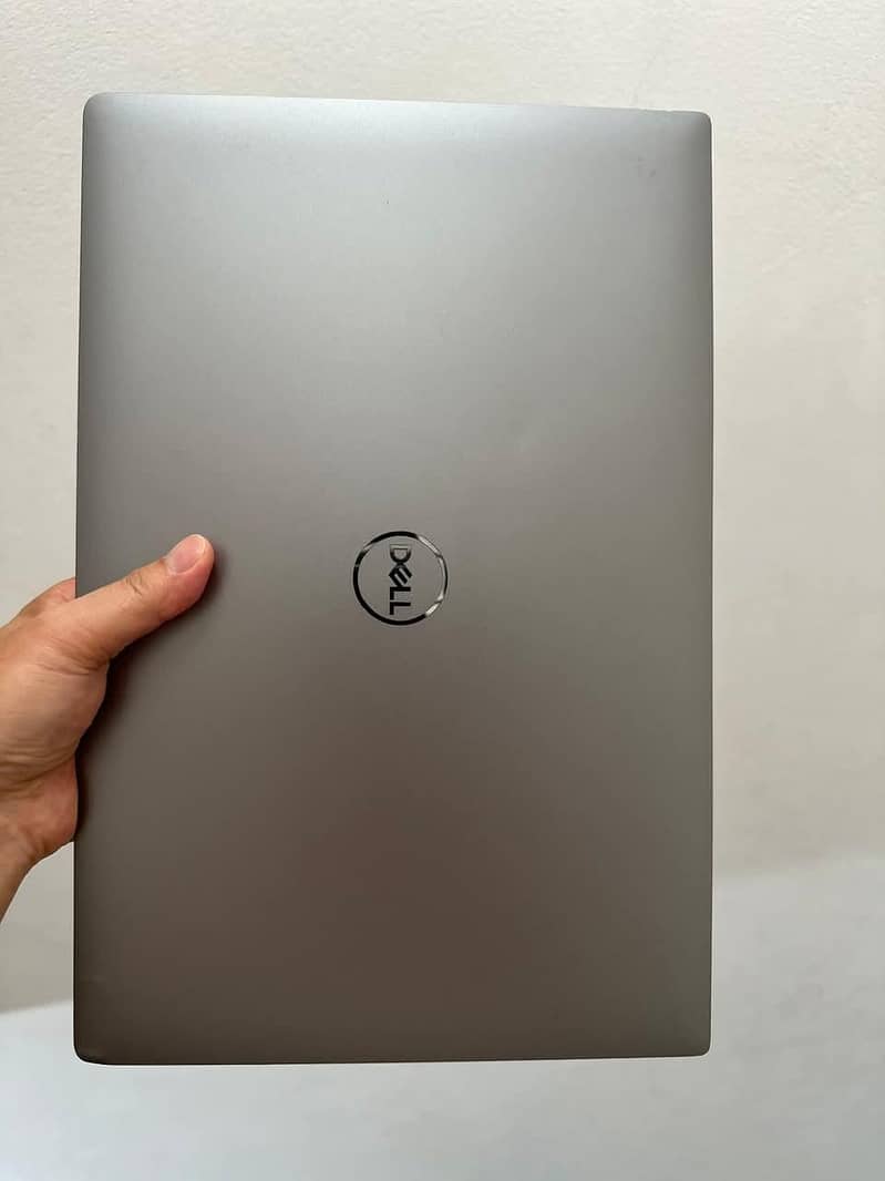Dell Core i7 9th H processor workstation 1