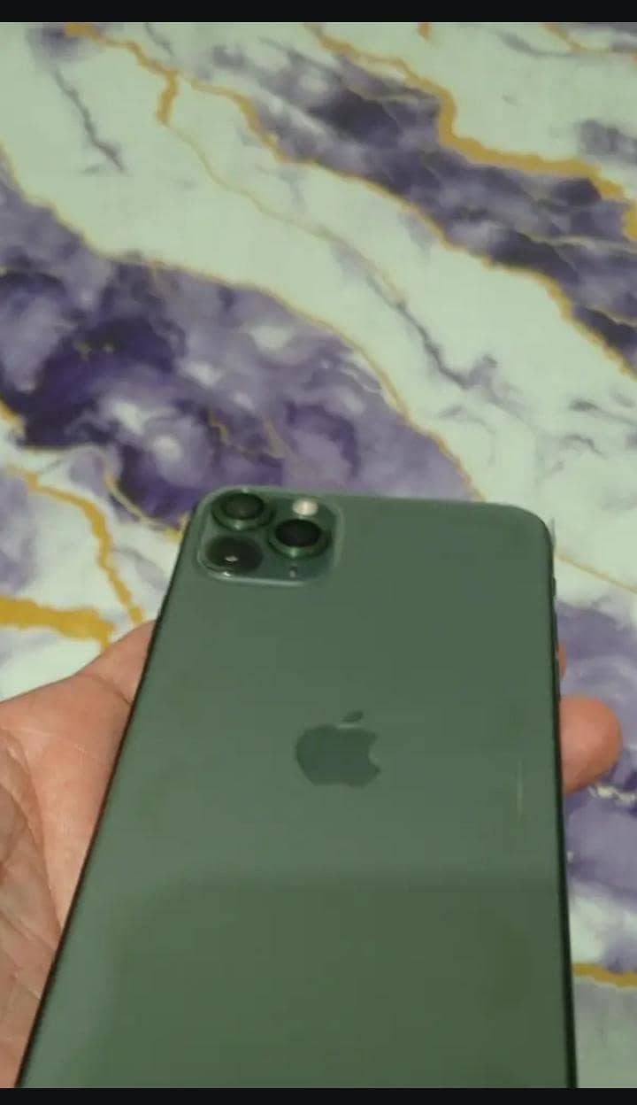 Apple iPhone 11 Pro Max 1