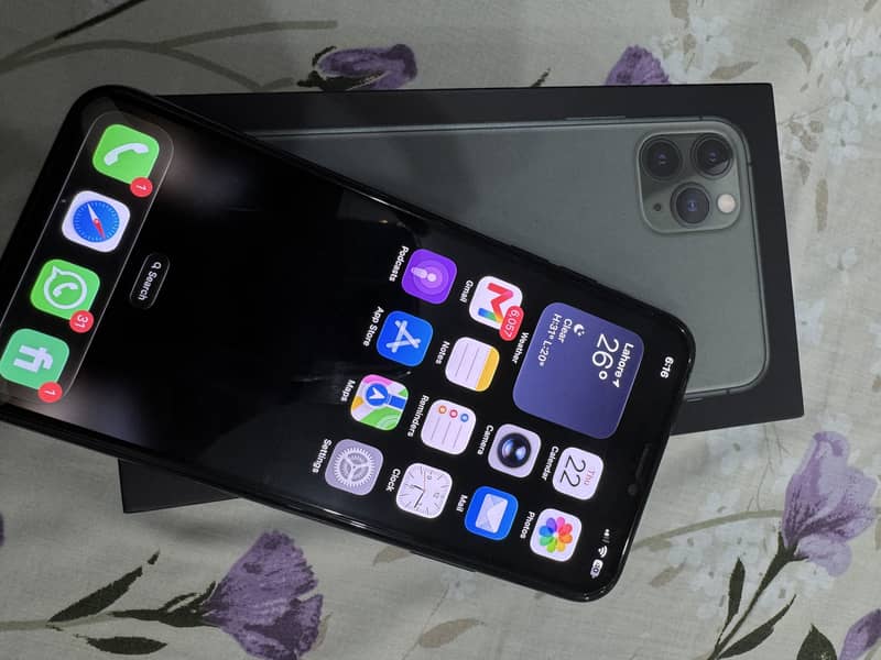 Apple iPhone 11 Pro Max 4