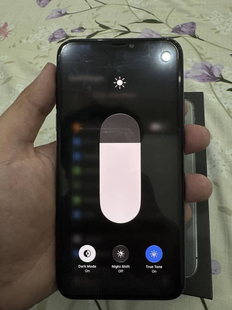 Apple iPhone 11 Pro Max 8