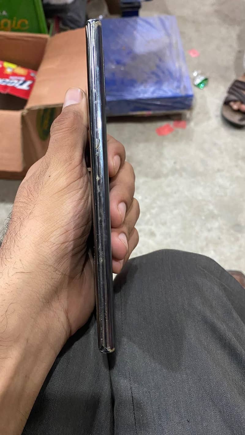 Samsung Mobile Note 10 Plus 4