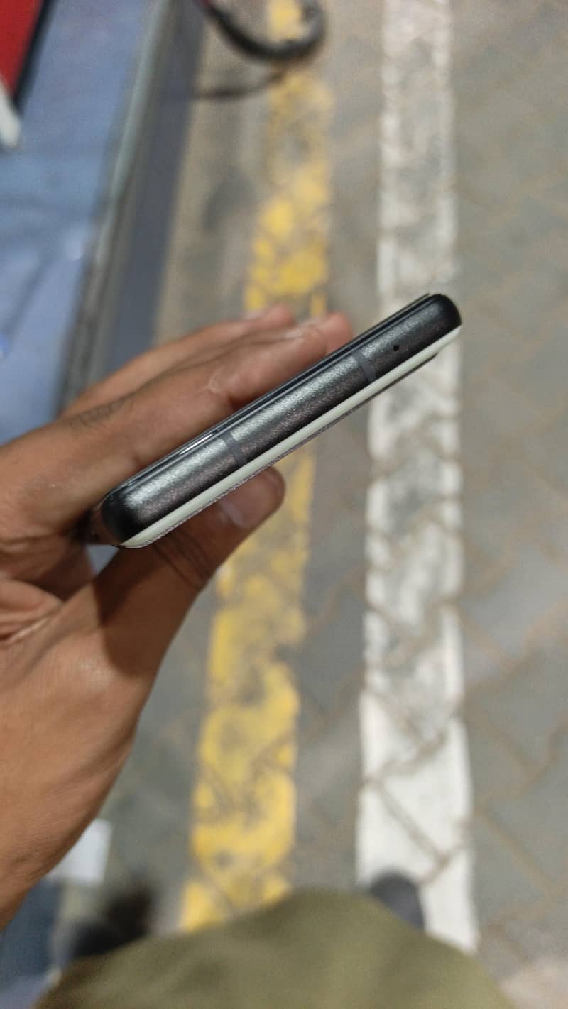 Google Pixel 6a 1