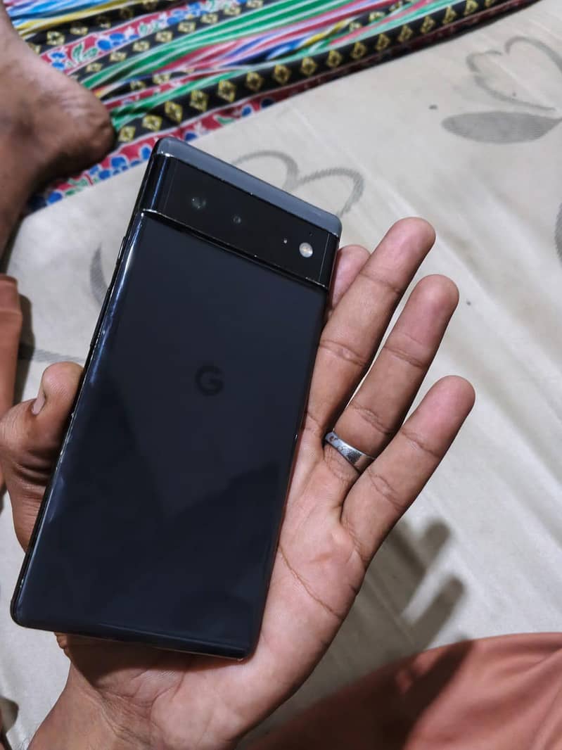 Google Pixel 6 4