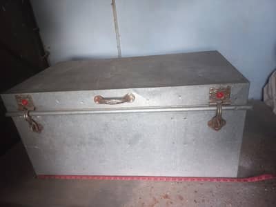 Trunk / peti for sale