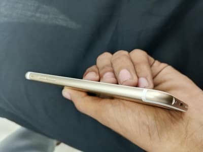Apple iPhone 6S