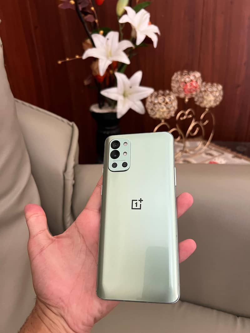 One Plus 9R 2